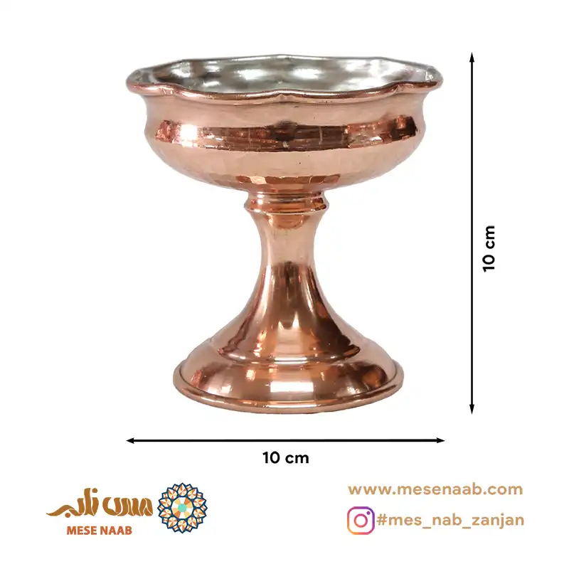 بستنیخوری قجری داخل قلع نانو - تصویر 2